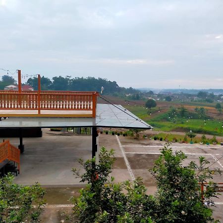 Joglo Kumpul Resort Cangkiran Exterior foto